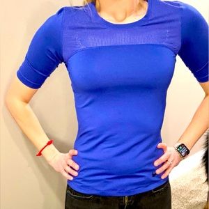 Nike blue athletic top XS